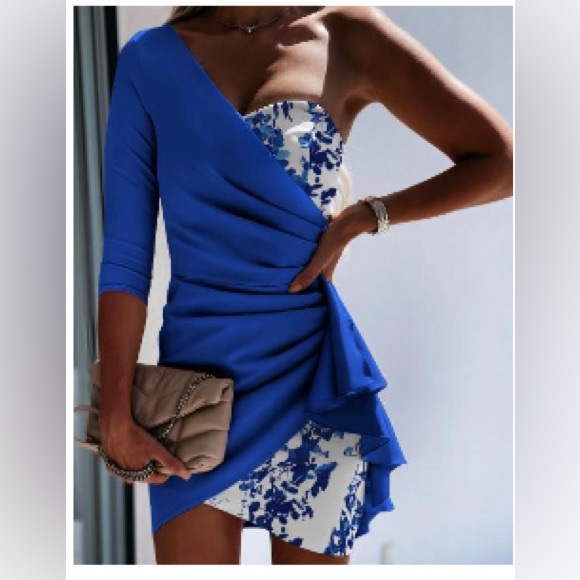 Dresses & Skirts - Lil blue dress